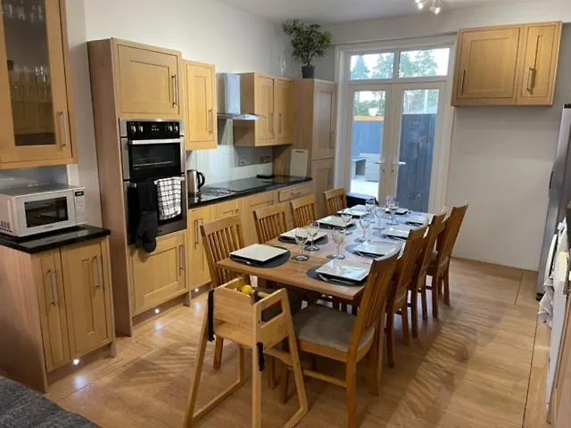 Dog Friendly Town House