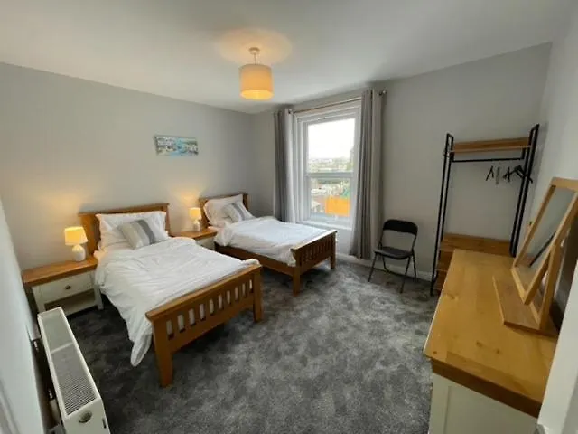 Dog Friendly Town House