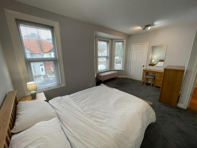 Dog Friendly Town House Holiday home